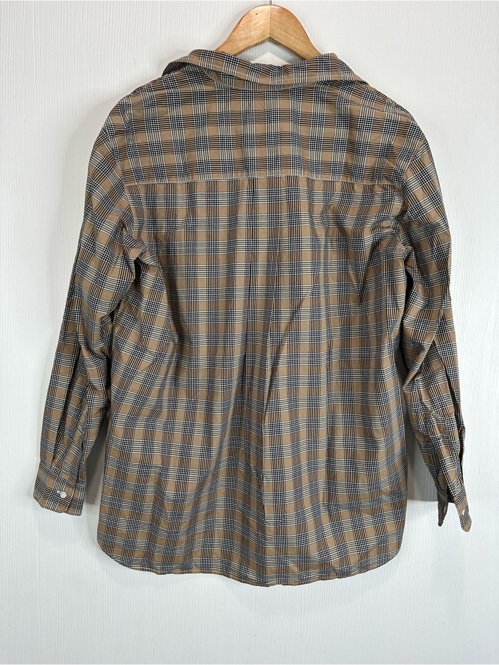 Frank & Eileen Tan and Black jodey Plaid Button-Up Shirt - Picture 9 of 9